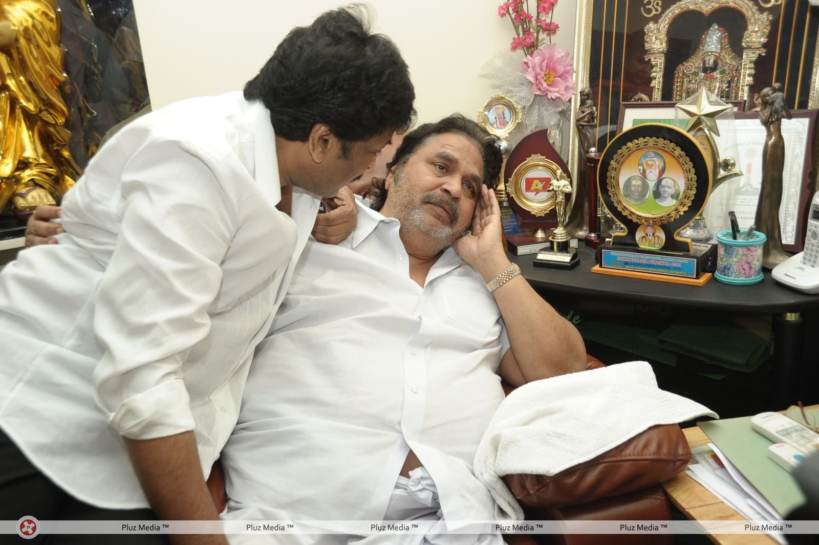 Dasari Padma Funeral and Condolences Pictures | Picture 112335